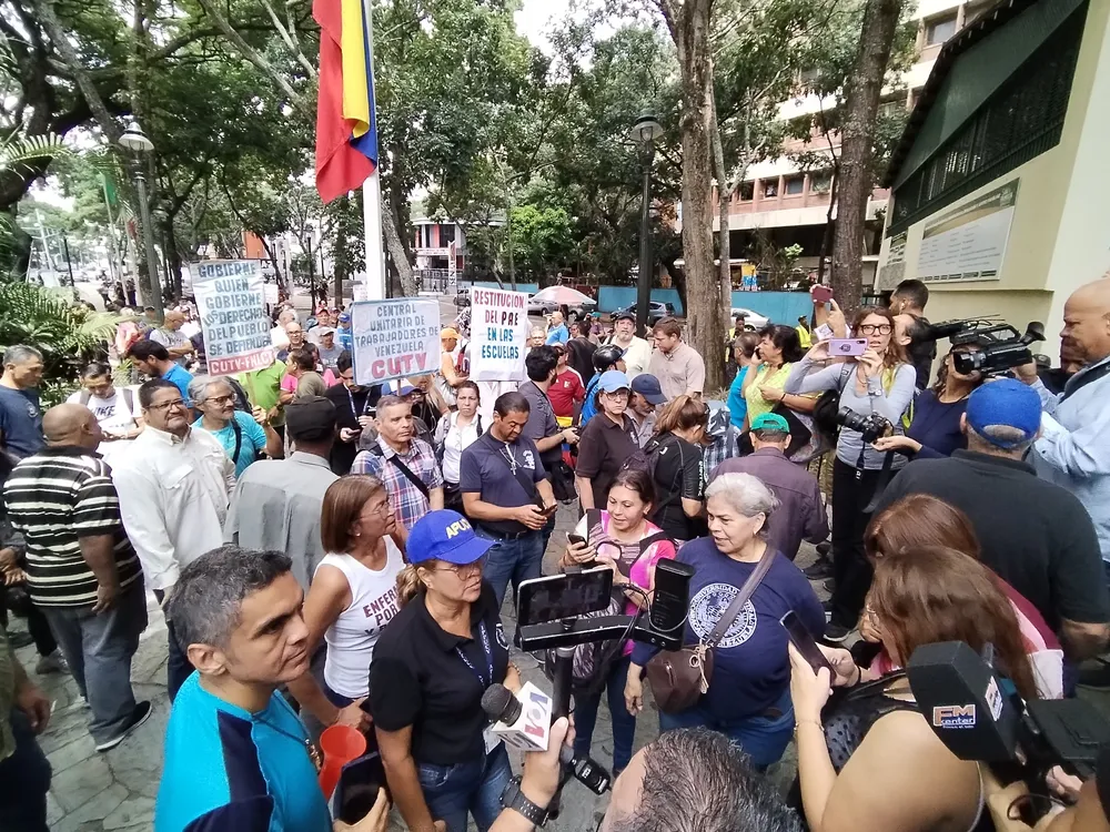 Trabajadores retoman protestas laborales en la ciudad de Caracas