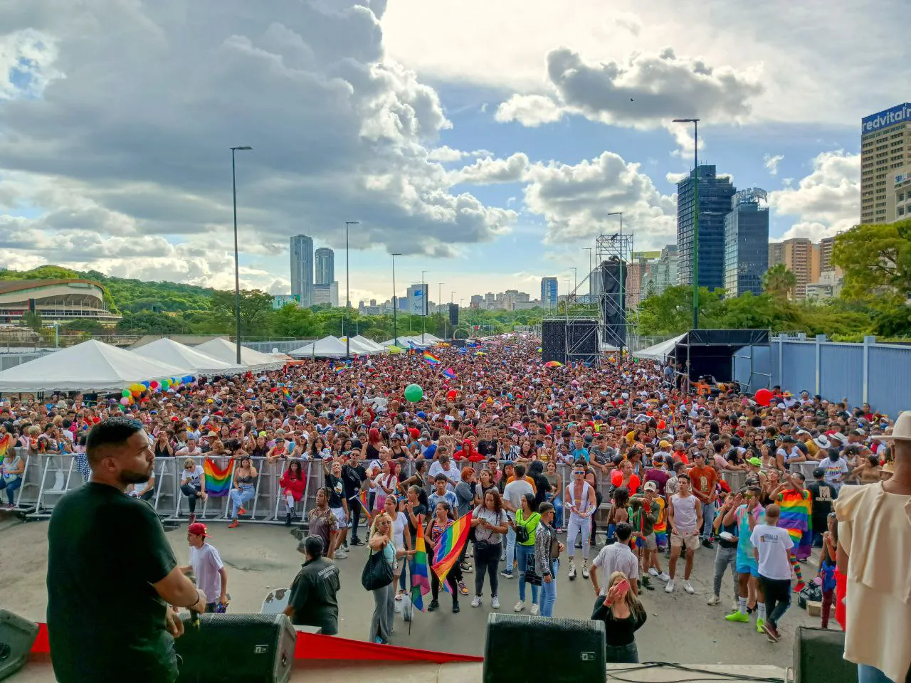 Marcha del Orgullo LGBTIQ 2023, desborda las calles de Caracas, Foto José Mireles Alcalá - ElMartilloVen.