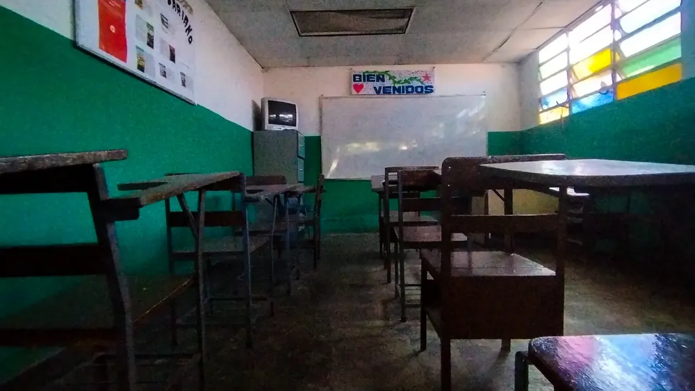 Más de 100 estudiantes amenazados con perder su educación en el Municipio Baruta.