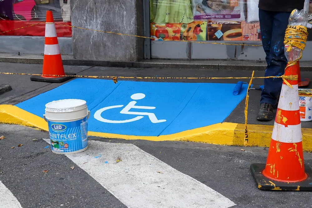 Alcaldía de Chacao construye rampas de acceso para personas con discapacidad. 