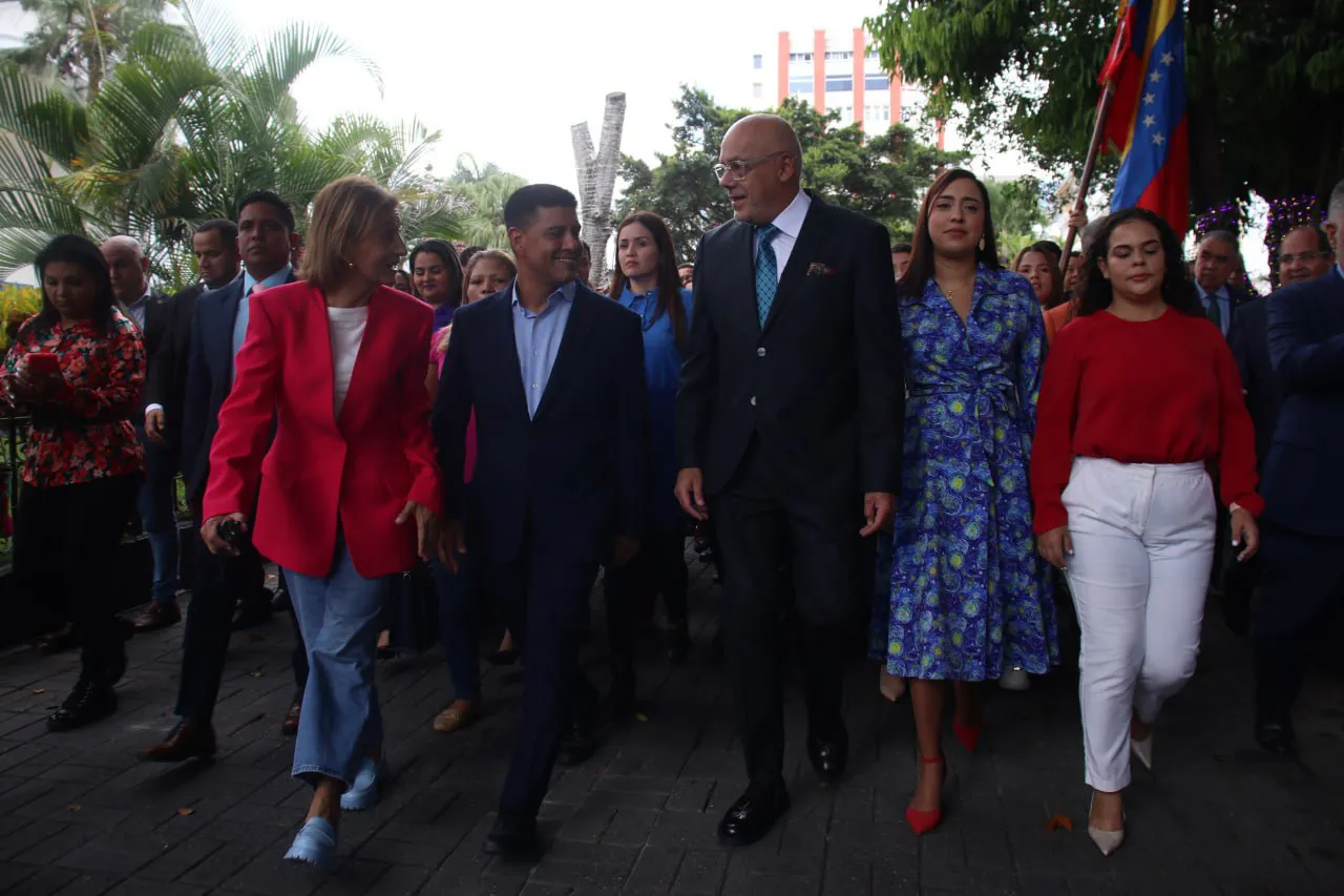 Asamblea Nacional entrega solicitud de Referéndum Consultivo sobre el Esequibo en el CNE