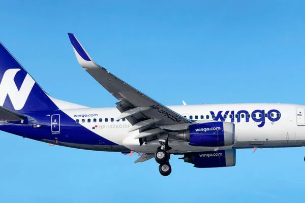 Avión comercial de la empresa Wigo