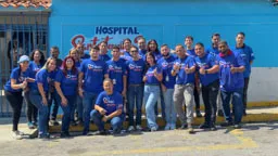 Empire Keeway celebró 23 años beneficiando centros de salud con Buen Vecino