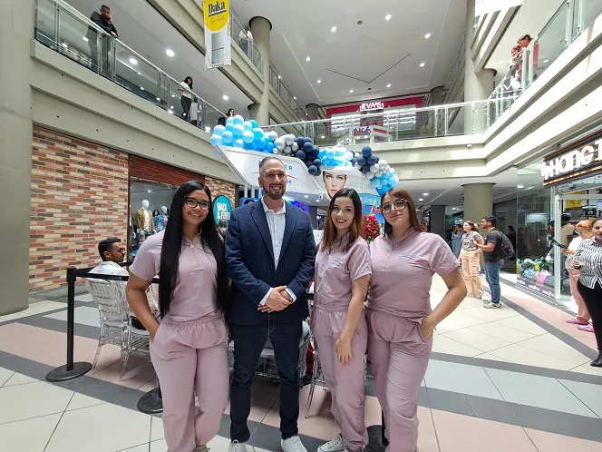 Inaugurado Beauty Kiosk de Dernier Cosmetics en El Recreo, Caracas... Contenido copiado de elmartilloven.com.ve