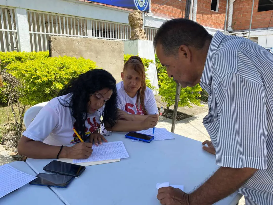 900 adultos mayores fueron atendidos en Santa Lucía