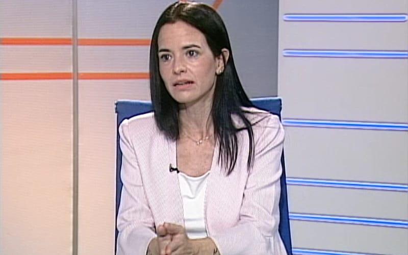 Mercedes Malavé: Pese a los obstáculos, hay una rendija para que el país se exprese en la presidencial.