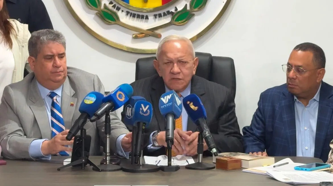 Bernabé Gutiérrez, secretario general de Acción Democrática. 