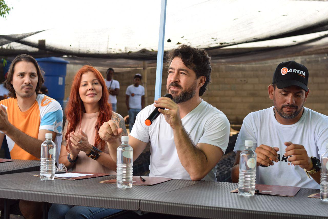 Daniel Ceballos, candidato presidencial del partido Arepa Digital.