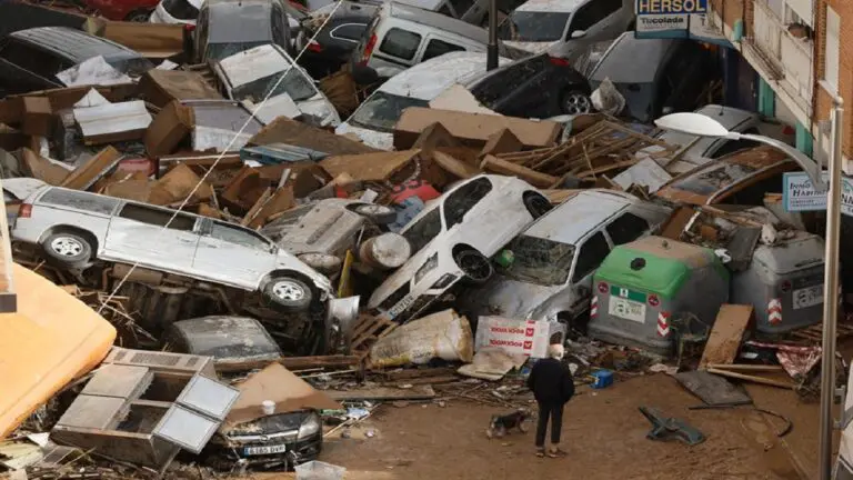 evento climatológico también ha dejado cuantiosos daños en Valencia. Foto: EFE