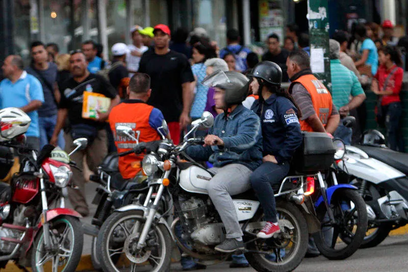 Motorizados en Caracas. Foto Cortesía
