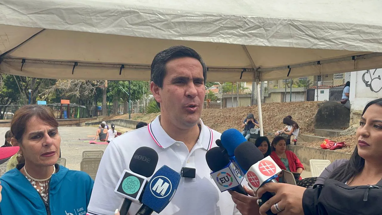 Luis Aguilar, concejal del Municipio Baruta durante jornada médica