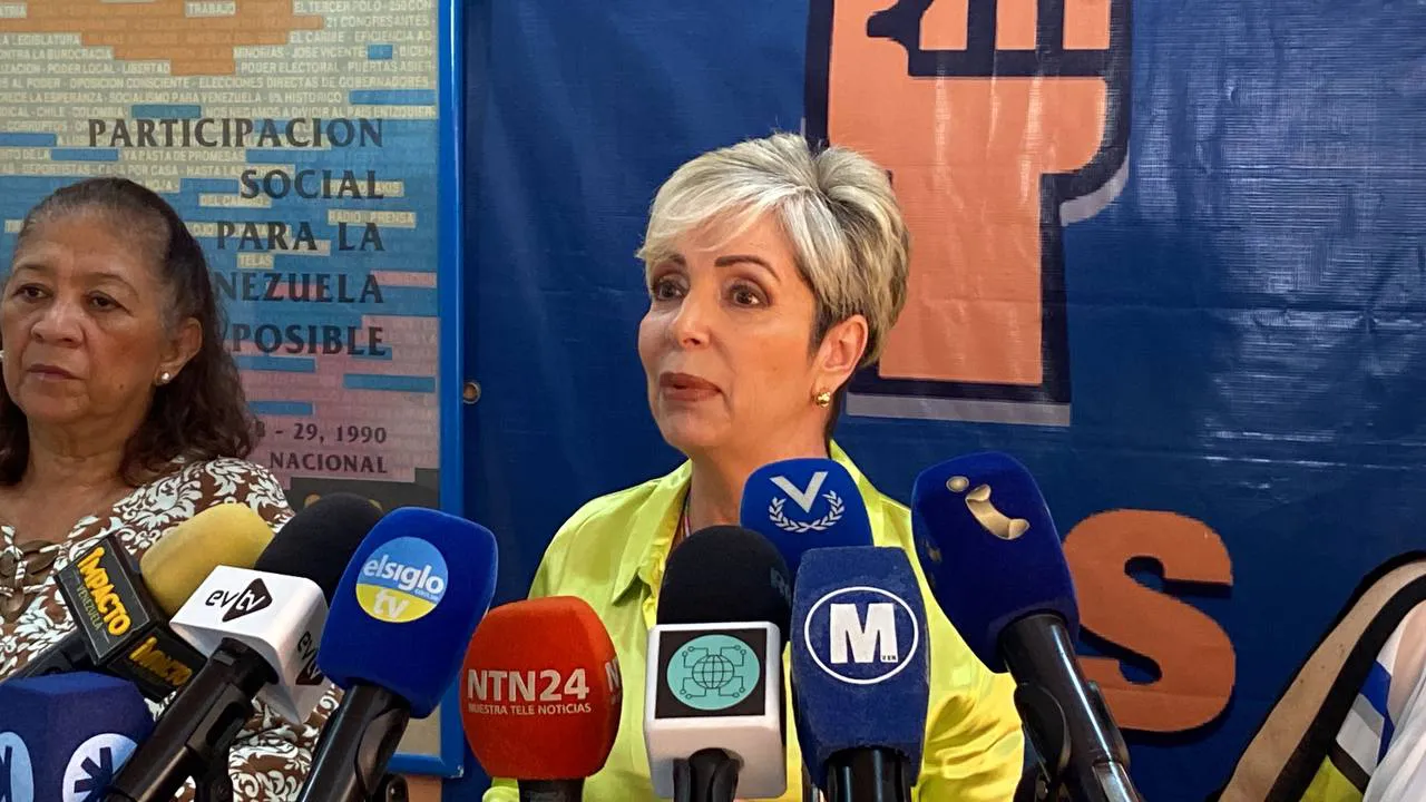 María Verdeal, vicepresidente del MAS en rueda de prensa