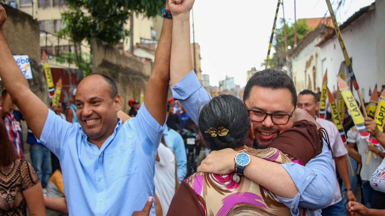 Alianza del Lápiz anuncia candidatura de César Oviol a la gobernación de Carabobo