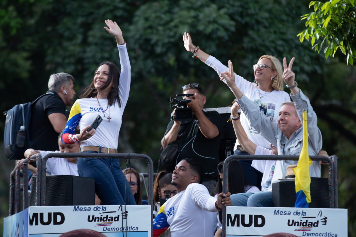 Cierra su campaña electoral de Edmundo González Urrutia en Las Mercedes.