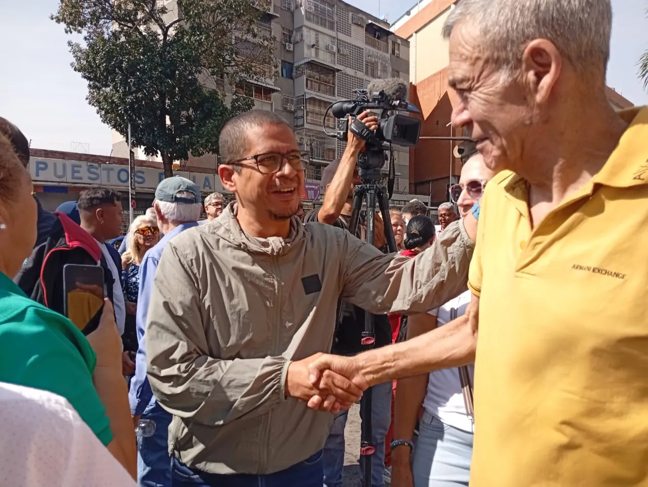 Nicmer Evans, politólogo dirigente y excarcelado político.