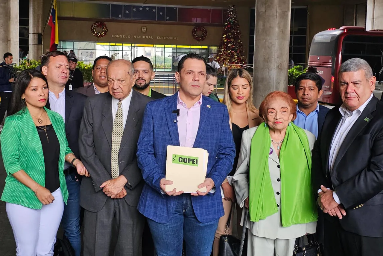 COPEI consigna ante el CNE lista oficial de delegados a la Convención Nacional de enero 2025