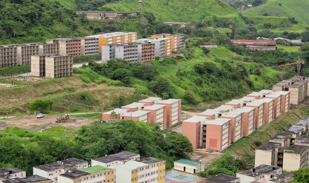 contrucción de viviendas para damnificados por el terremoto.