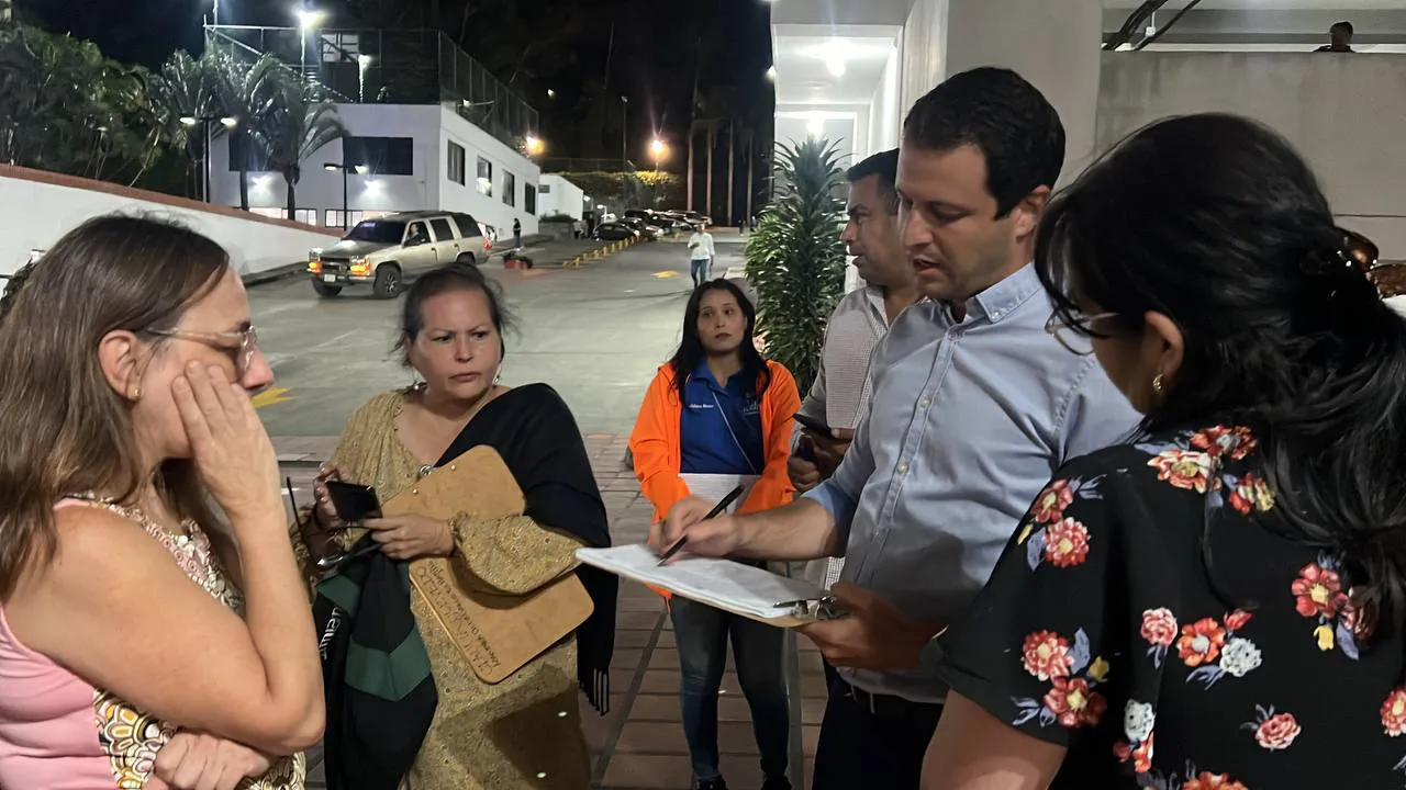 Elías Sayegh, alcalde de El Hatillo en consultas a la comunidad