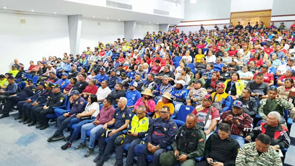 Clez debatió en el Sur del Lago consulta del Proyecto de ley sobre el Uso de Motocicletas