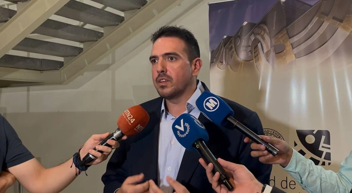 Stalin González, dirigente del partido UNT.