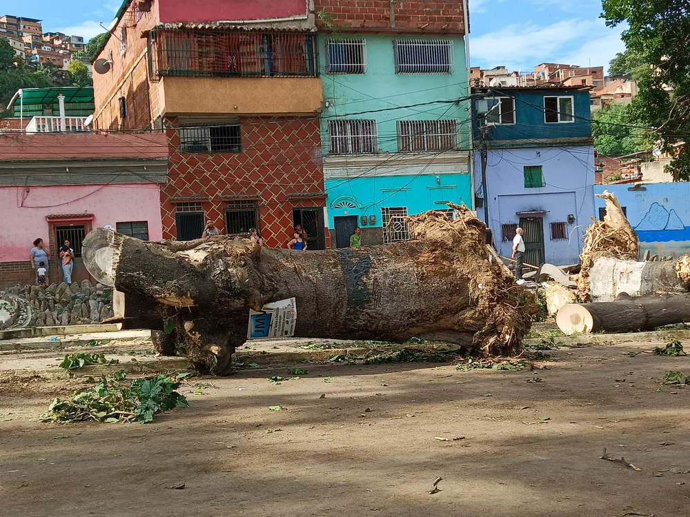 Fuertes Lluvias afectaron vivienda y vialidad del Oeste de Caracas - Foto: José Mireles Alcalá / ElMartilloVen