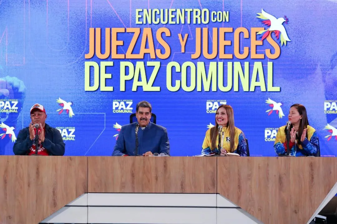Nicolás Maduro, presidente de la República, en encuentro con Juezas y Jueces de Paz Comunal