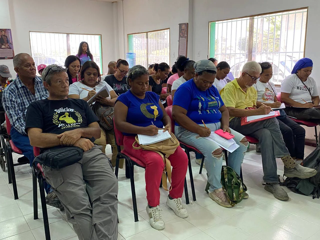 Realizan talleres de formación para emprendedores en el municipio Brión