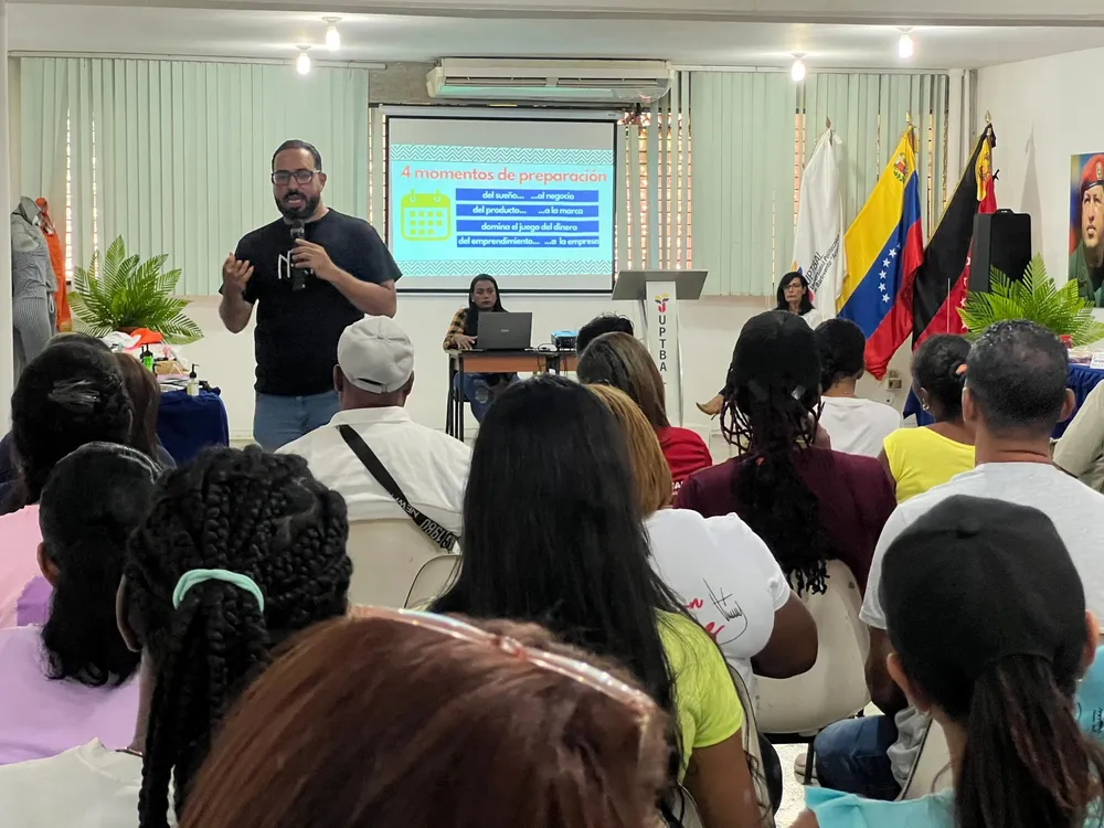 Realizan con éxito el II Congreso de Innovación y Emprendimiento en el municipio Brión