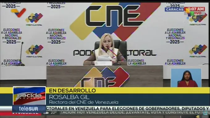 Rosalba Gil, rectara del CNE.