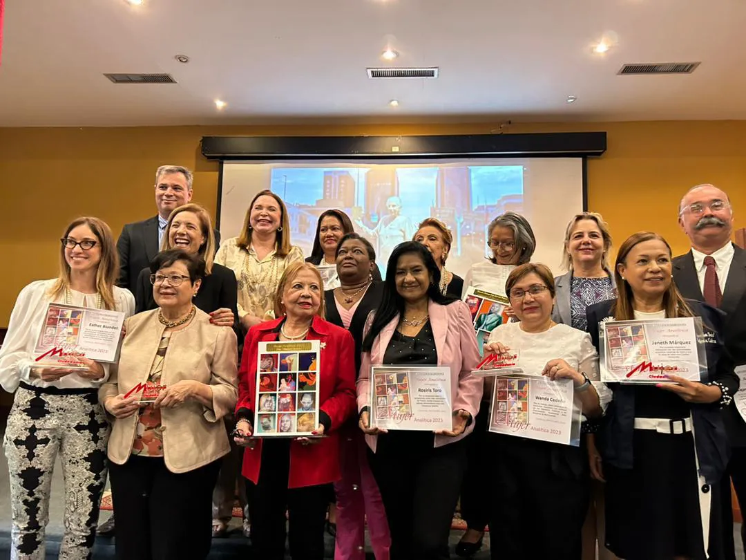 Gala de conmemoración del Día Internacional de la Eliminación de la Violencia contra la Mujer