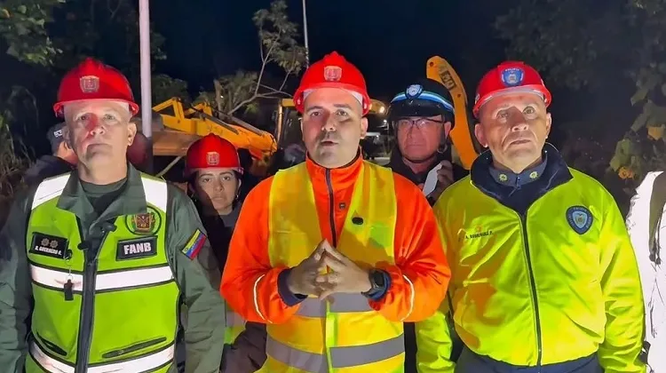 Plan Cacique Murachí se despliega en Mérida tras fuertes lluvias.