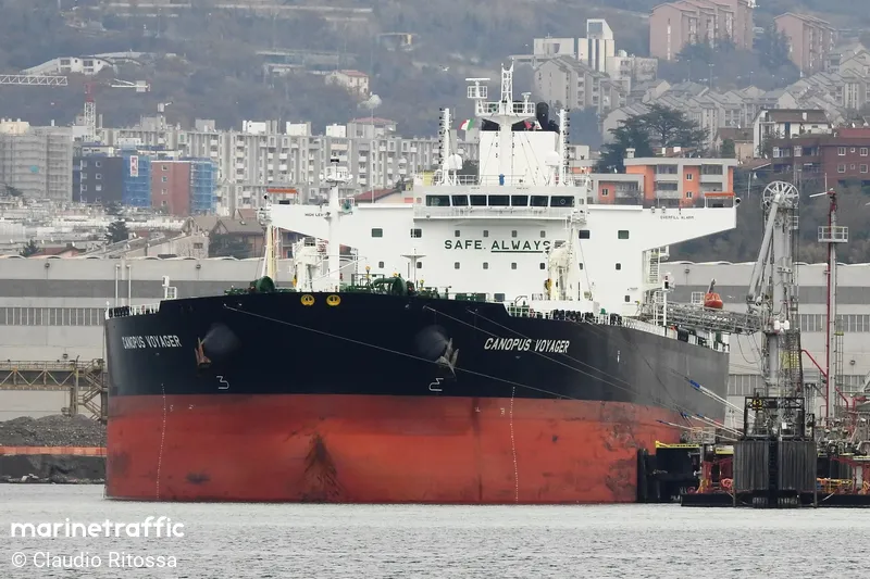 Buque petrolero Canopus Voyager, propiedad de la empresa Chvron.