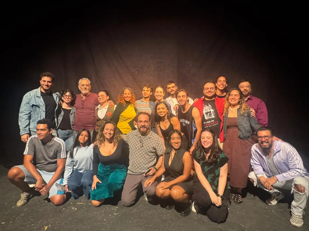 Actores de la obra teatral La Caja de Fósforos.