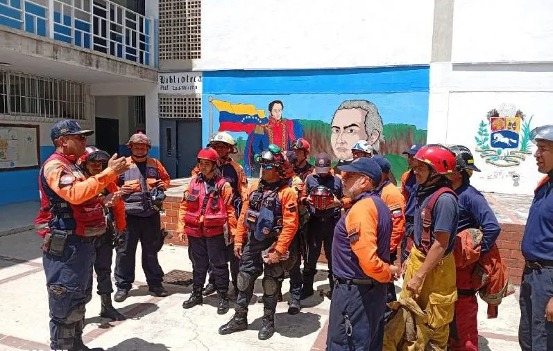 Alcaldía de El Hatillo revisa plan preventivo ante temporada de lluvias.