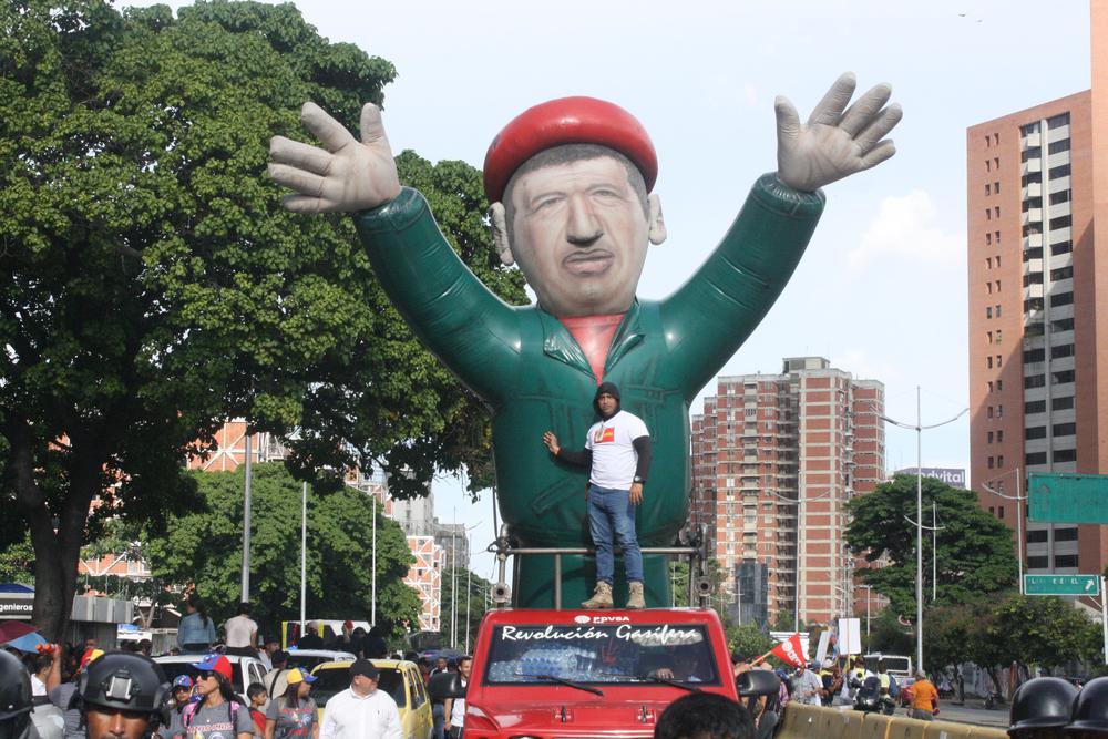 Chavismo marcha en apoyo a Nicolás Maduro, en Caracas. Foto: José Mireles Alcalá / ElMartilloVen.
