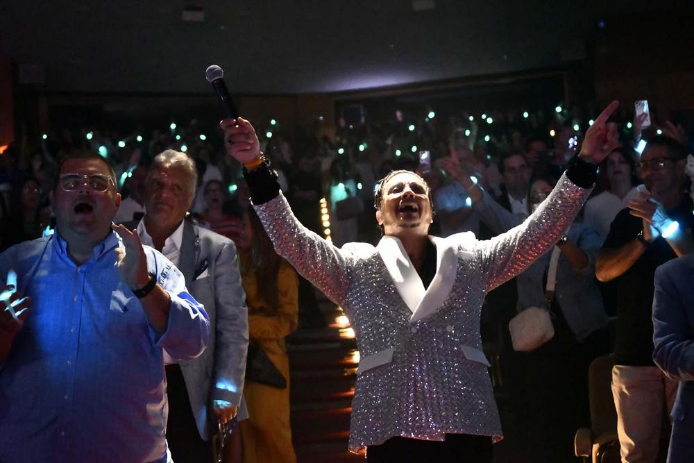 El público venezolano se rindió al frenesí musical de los Esteriore Brothers