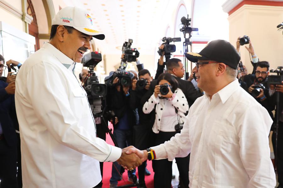 Nicolás Maduro y Gustavo Petro, en el Palacio de Miraflores. Foto Prensa Presidencial.