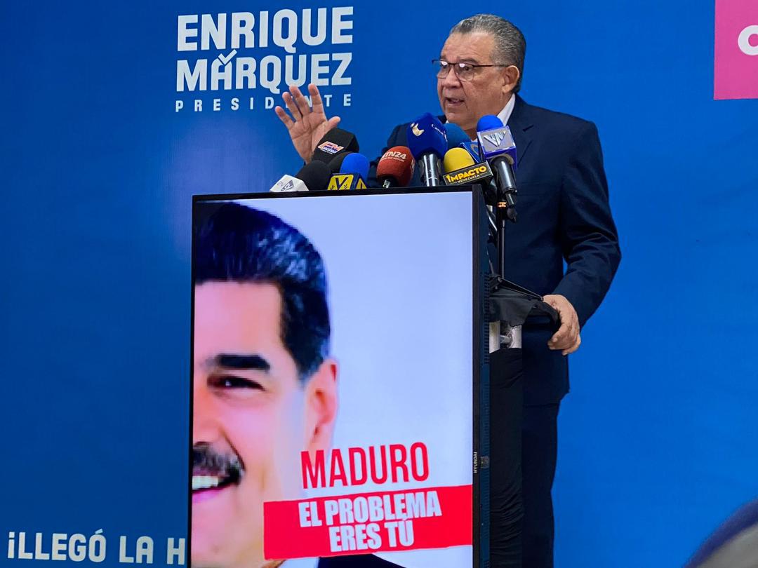 Enrique Márquez, candidato a la presidencia de la República por el partido Centrados en la Gente.