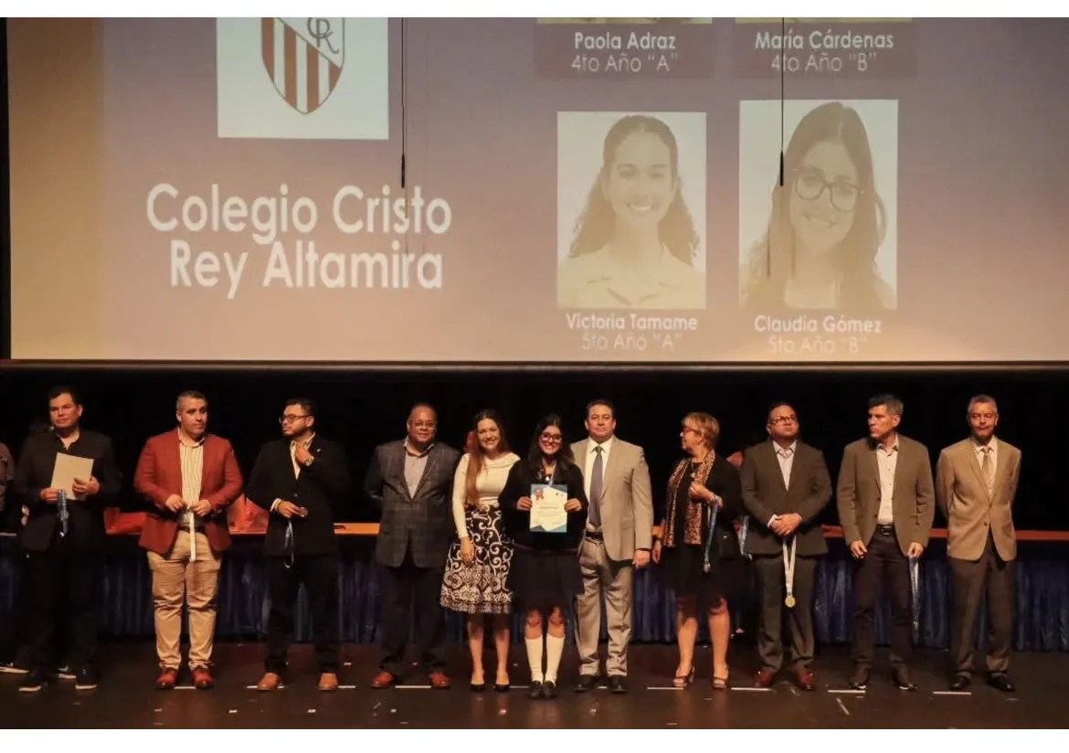 Chacao reconoció desempeño de 900 niños del municipio por su excelencia académica