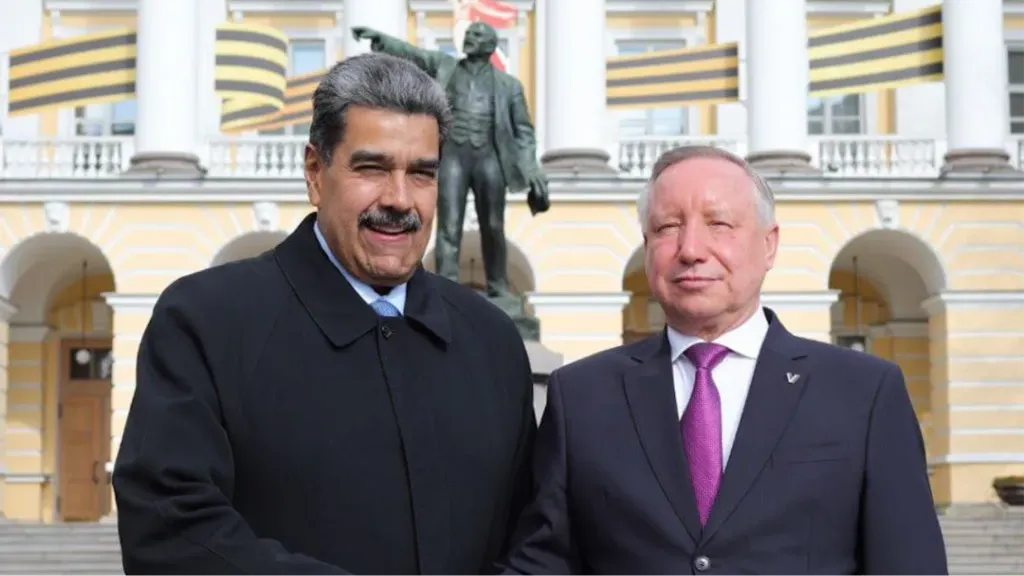 Nicolás Maduro y Alexander Beglov, Gobernador de San Petersburgo en Rusia.