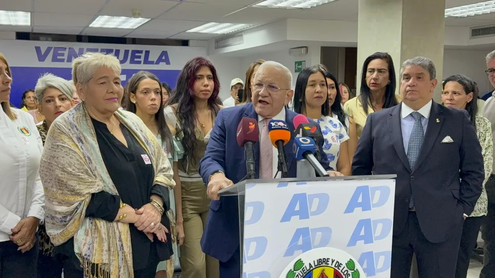 Bernabé Gutiérrez, secretario general del partido Acción Democrática. 