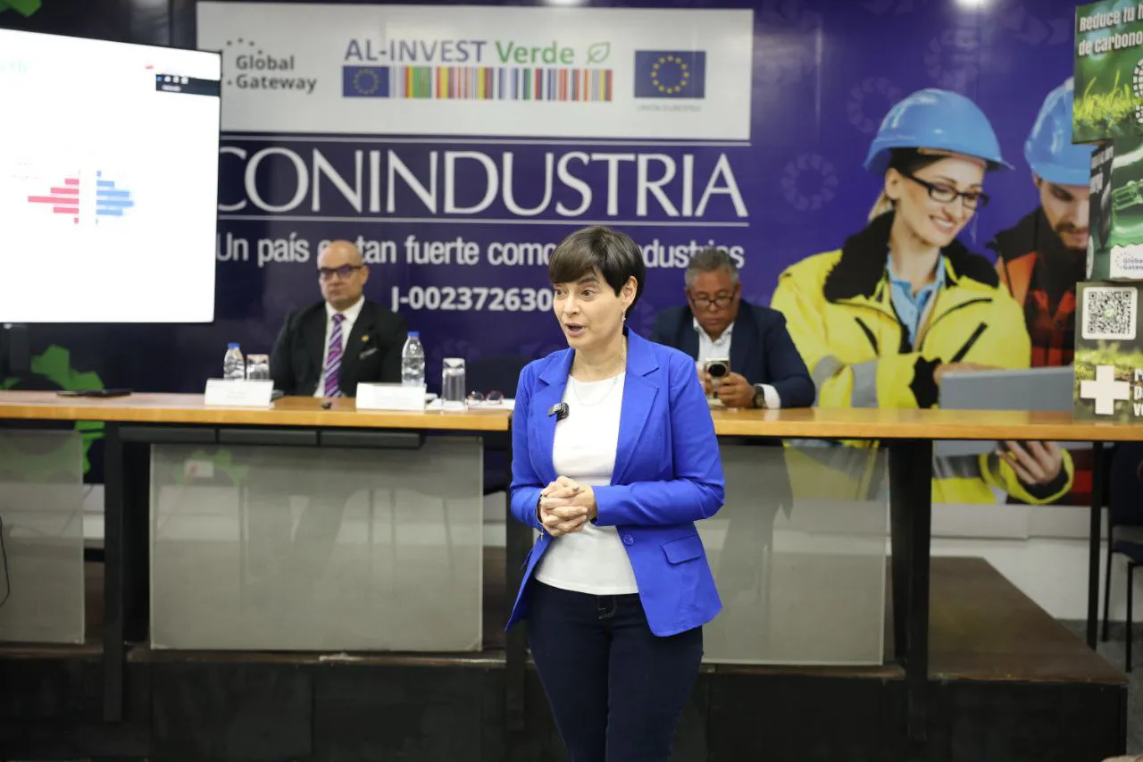 Gabriela Jiménez/ Ministra de ciencia y tecnología 