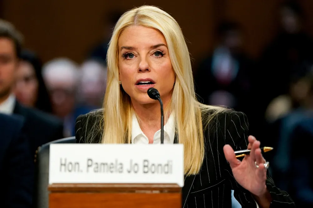 Pamela Bondi, Fiscal de EEUU