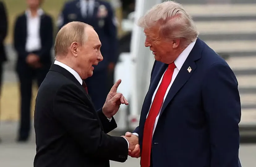 Vladimir Putin, presidente de Rusia y Donald Trump, presidente de Estados Unidos en Alaska