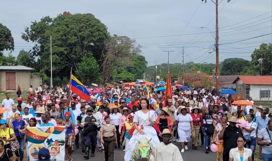 conmemoración de los 228 años del natalicio de la heroína Eulalia Buroz