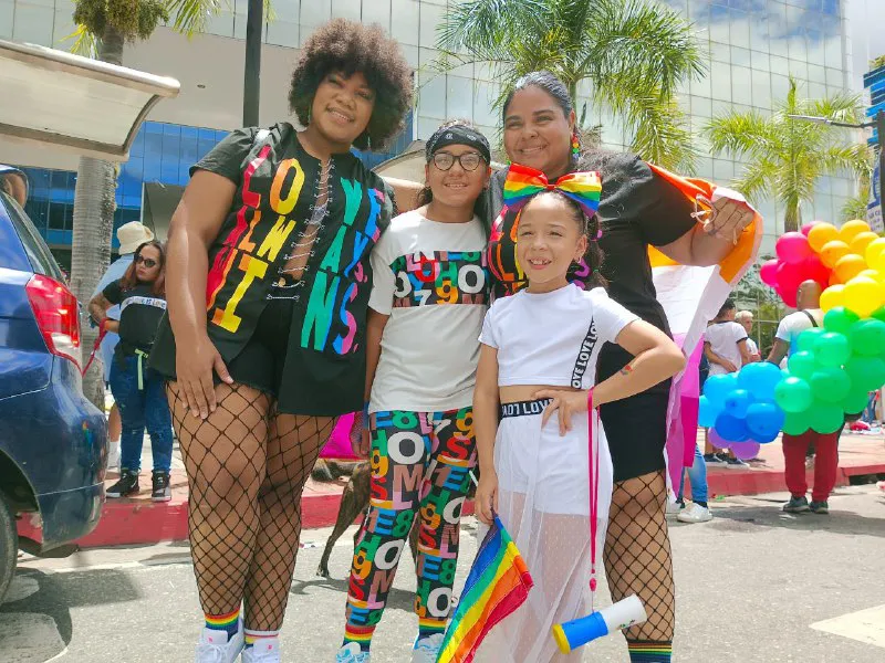 Marcha del Orgullo LGBTIQ 2023, desborda las calles de Caracas, Foto José Mireles Alcalá - ElMartilloVen.