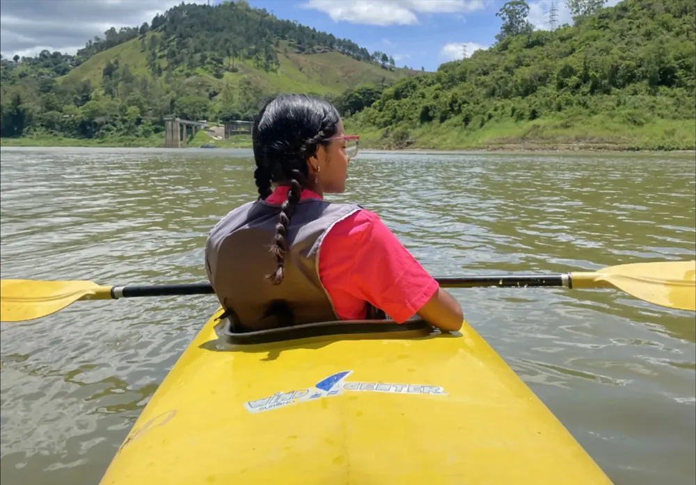Luisana Gabriela Segovia, en Kayak desde el Embalse La Mariposa