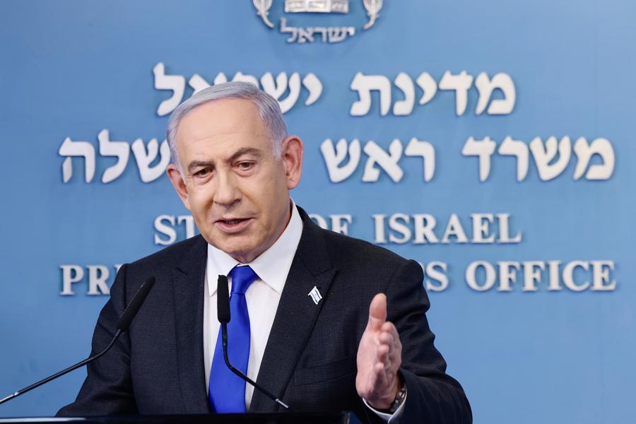 Benjamin Netanyahu, hablando en una conferencia de prensa en la oficina del primer ministro, en Jerusalén. (Xinhua/Marc 