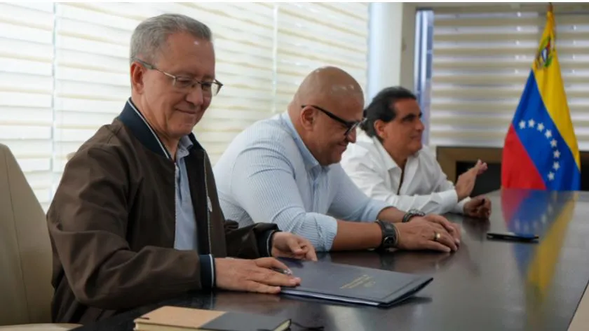 Representantes de gobierno venezolano/ Foto: Cort. Globovision