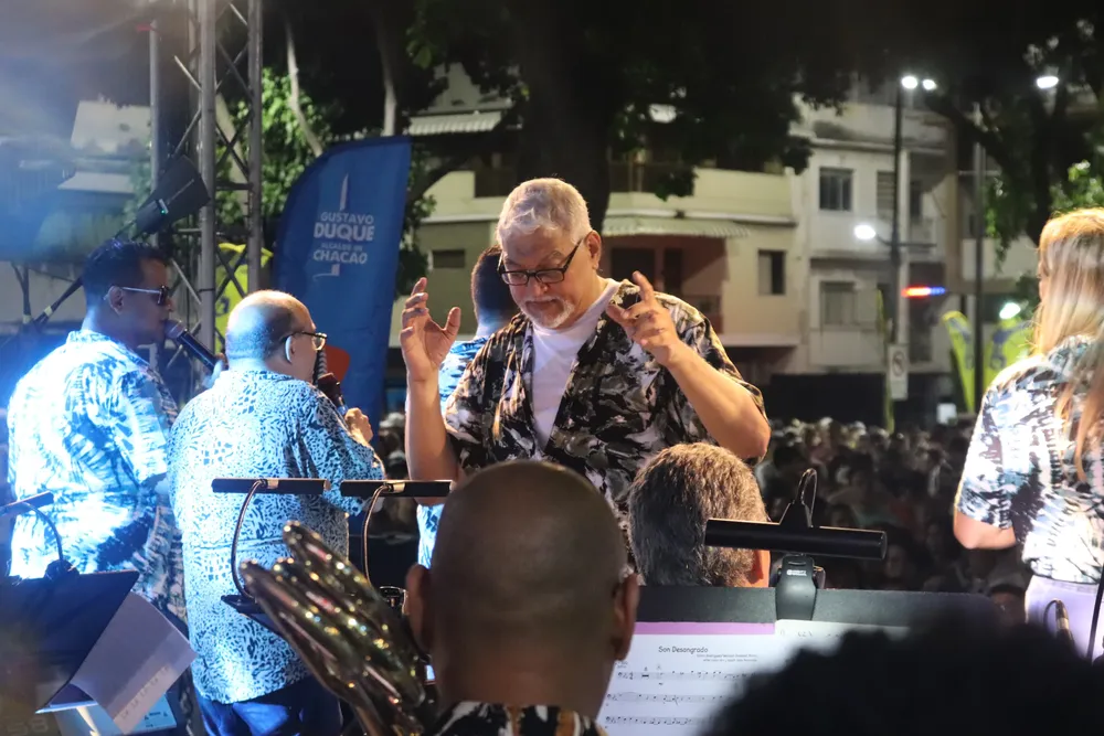 Big Band Banana encendió los escenarios en el Nocturneando